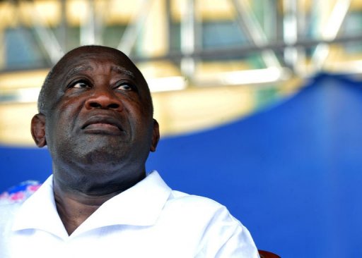 Laurent Gbagbo négociait hier les conditions de sa reddition